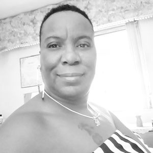 Meet your Posher, Deborah